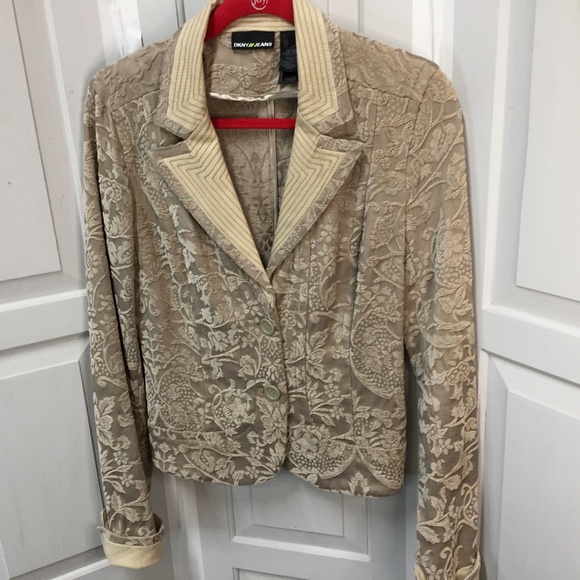 DKNY Jeans Tan Jacket w/ Raised Floral Velvet Detail - Picture 9 of 15